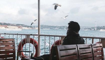 爱游戏体育客户端-逆境中的明星：战胜伤病再创新高，在逆境中获得成功的名人